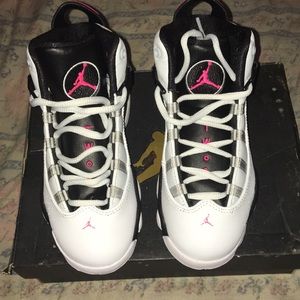 Jordons Grey black and pink kids size 13